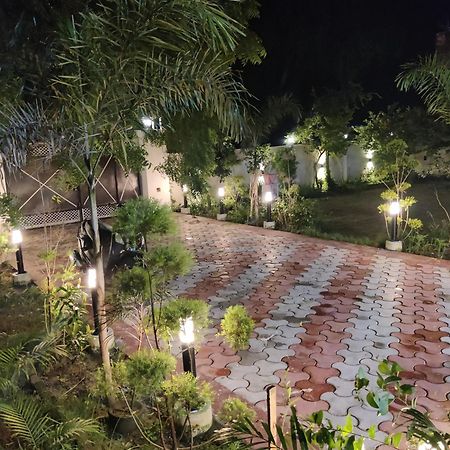 Gc Farms Villa Ayodhya Exterior foto