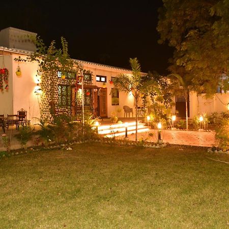 Gc Farms Villa Ayodhya Exterior foto