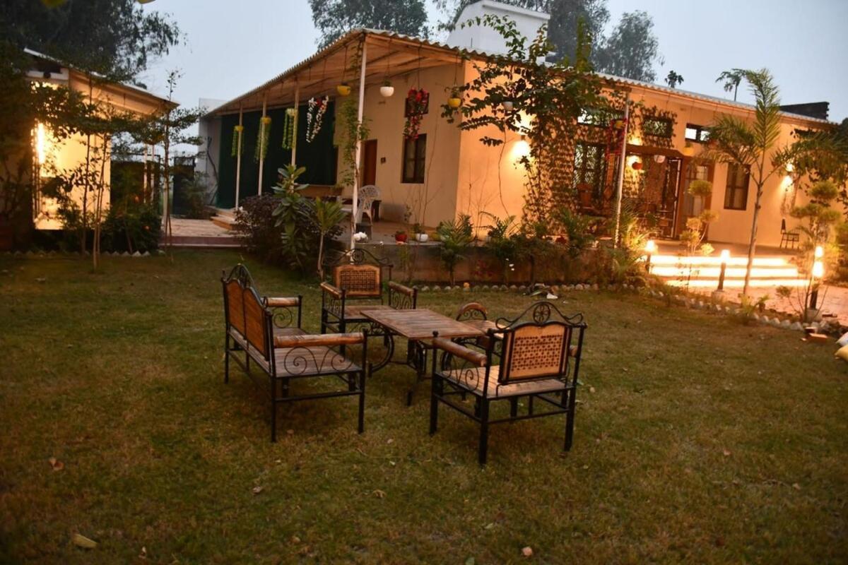 Gc Farms Villa Ayodhya Exterior foto